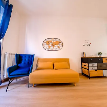 Appartement Chic Modern 2-bedroom Near Metro Rome