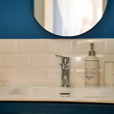 Appartement Chic Modern 2-bedroom Near Metro Rome